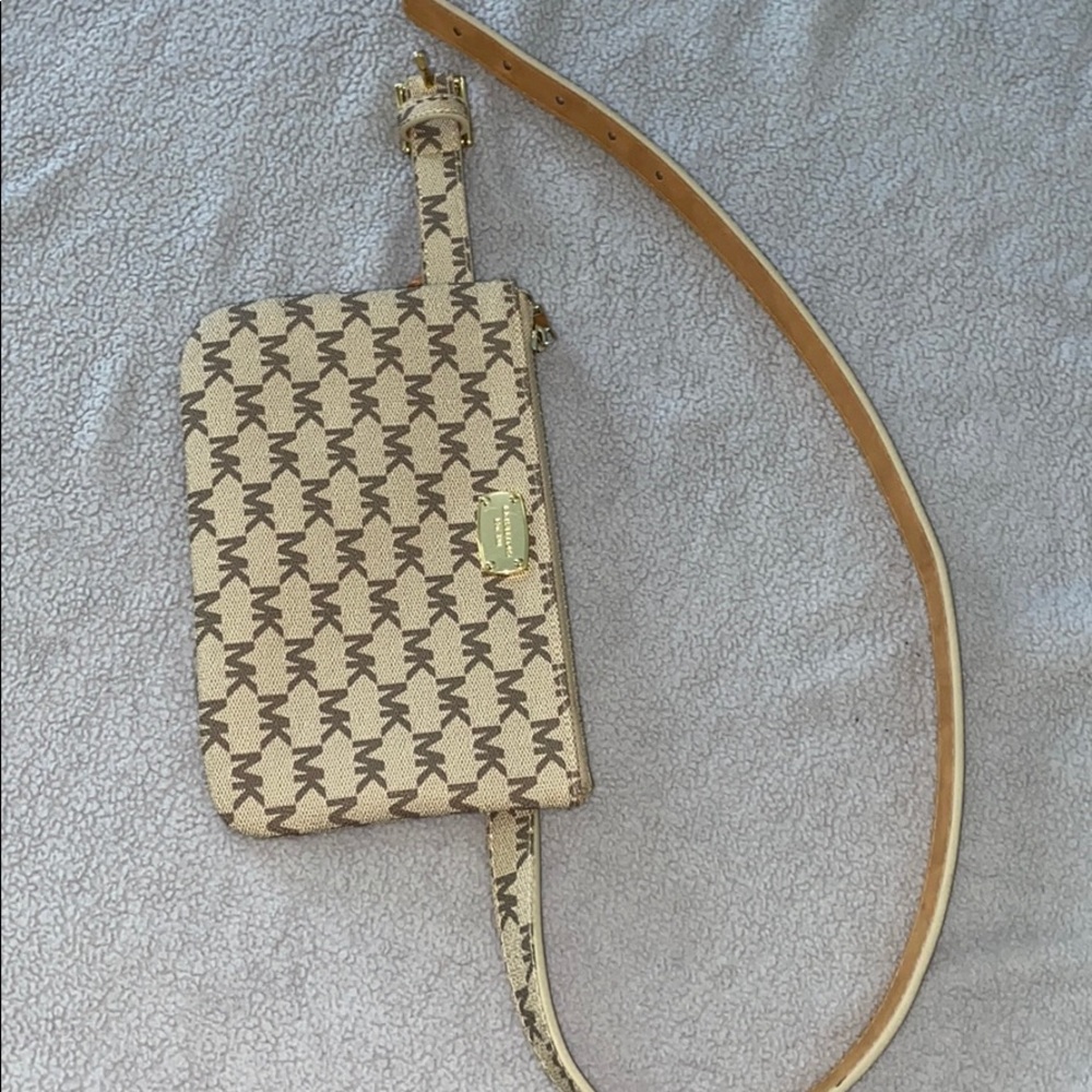 Michael kors wallet belt